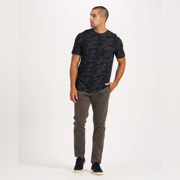 Vuori The Rise Tee in Black Camo size Small - Picture 9 of 11